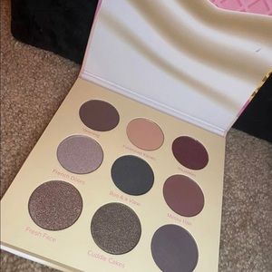 Brand new eyeshadow palette.